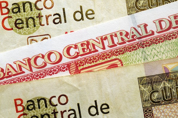 Image of a Cuban peso note with the words Central Bank of Cuba